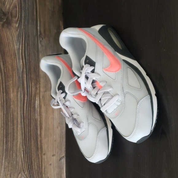 New Nike Air Max Sneakers Gray Casual Streetwear Everyday Walking Shoes - Picture 6 of 10